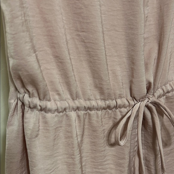 Banana Republic Light Pink Sleeveless Tank Top with Drawstring Tie in back M - Picture 9 of 10